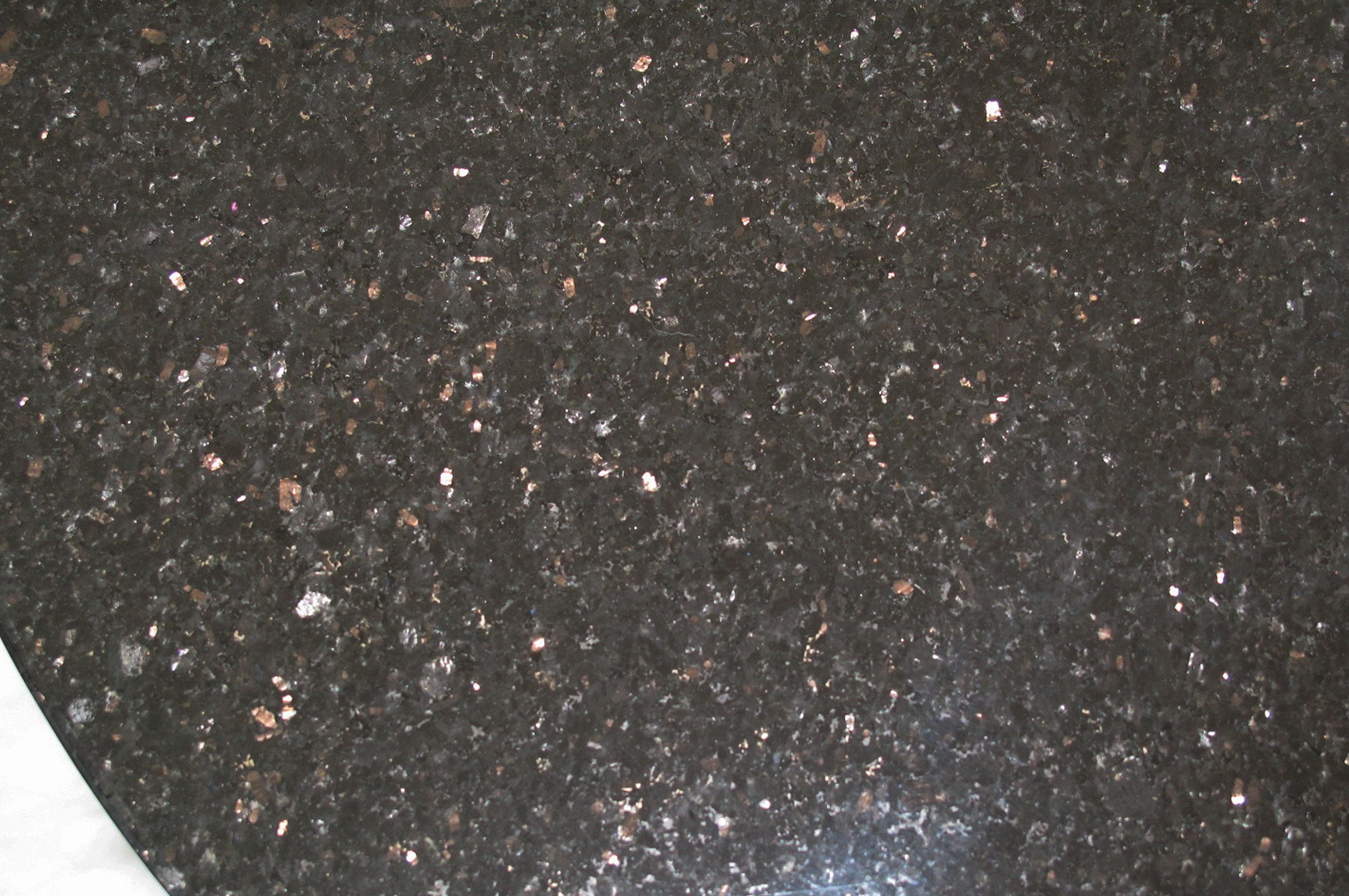 Replica Eero Saarinen Tulip Side Table – Black Granite 3